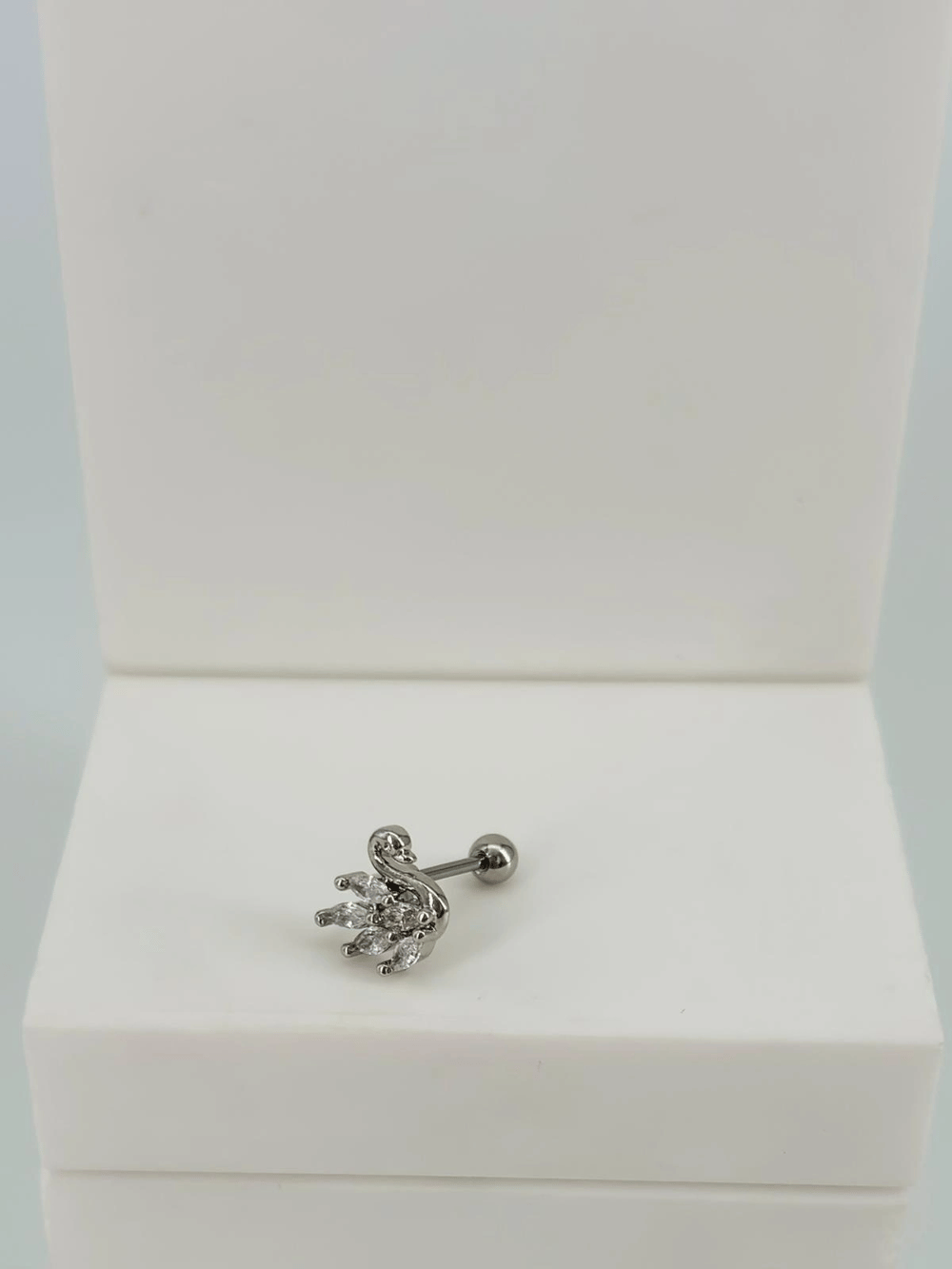 Tragus Kıkırdak Küpesi
