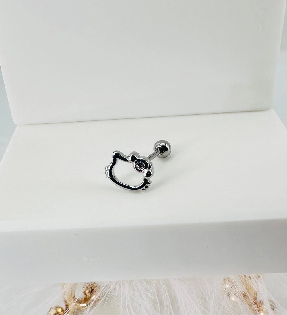 Tragus Kıkırdak Küpesi