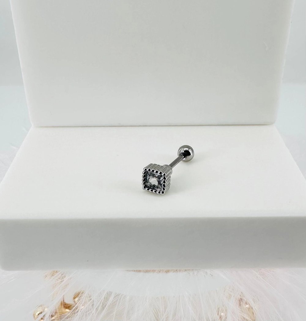 Tragus Kıkırdak Küpesi