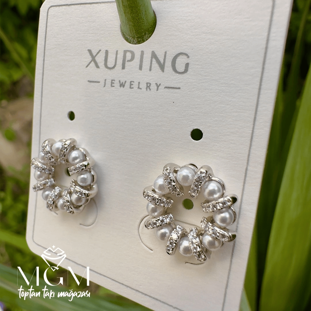 Xuping Taşlı İnci Detaylı Küpe