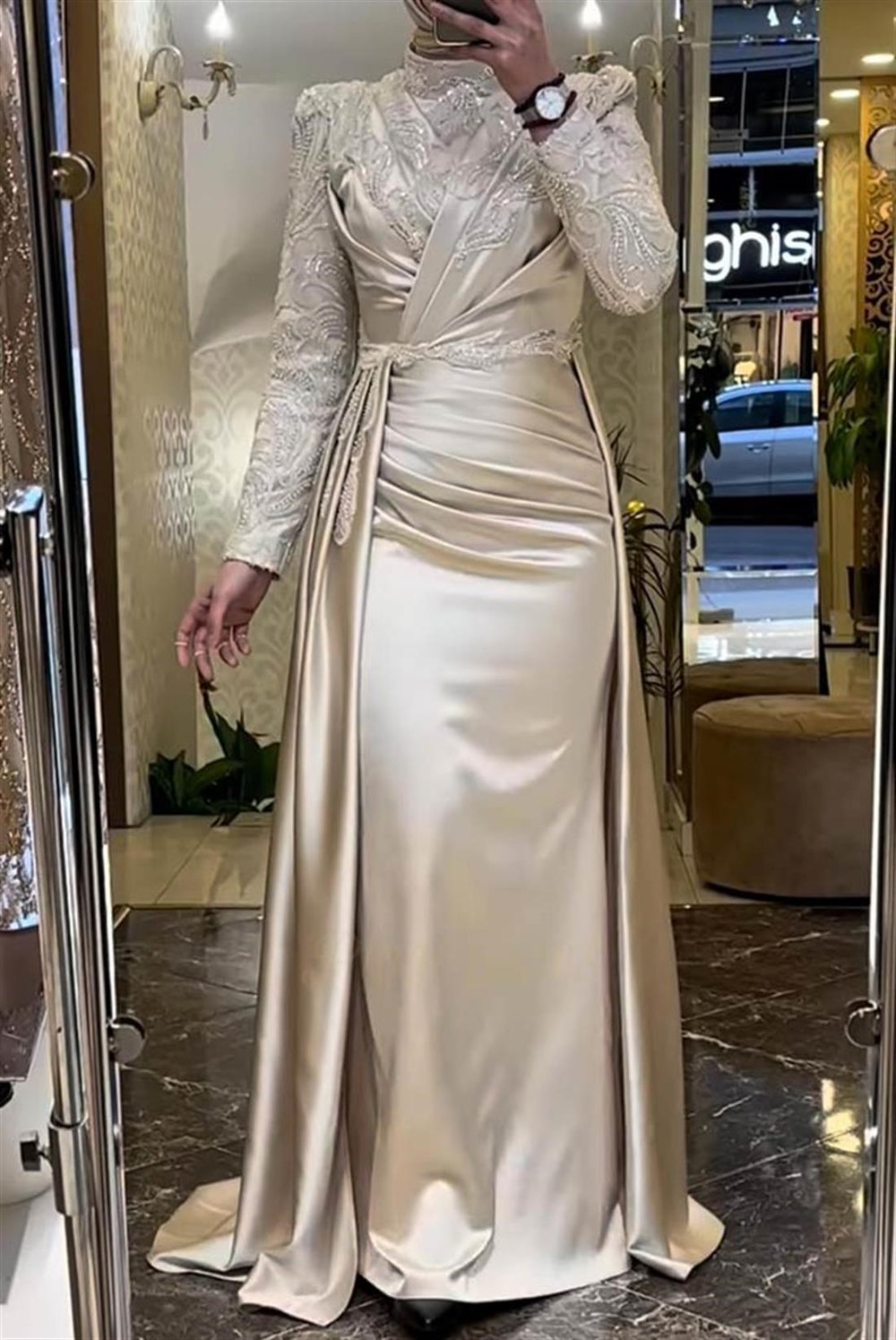 Pınar Şems Akra Abiye Gold