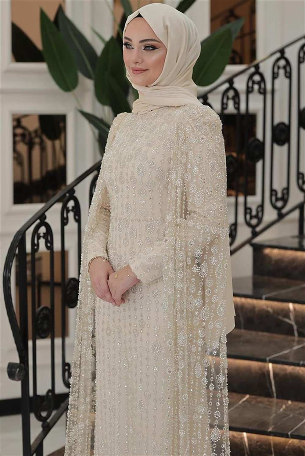Pınar Şems Rabia Abiye Gold