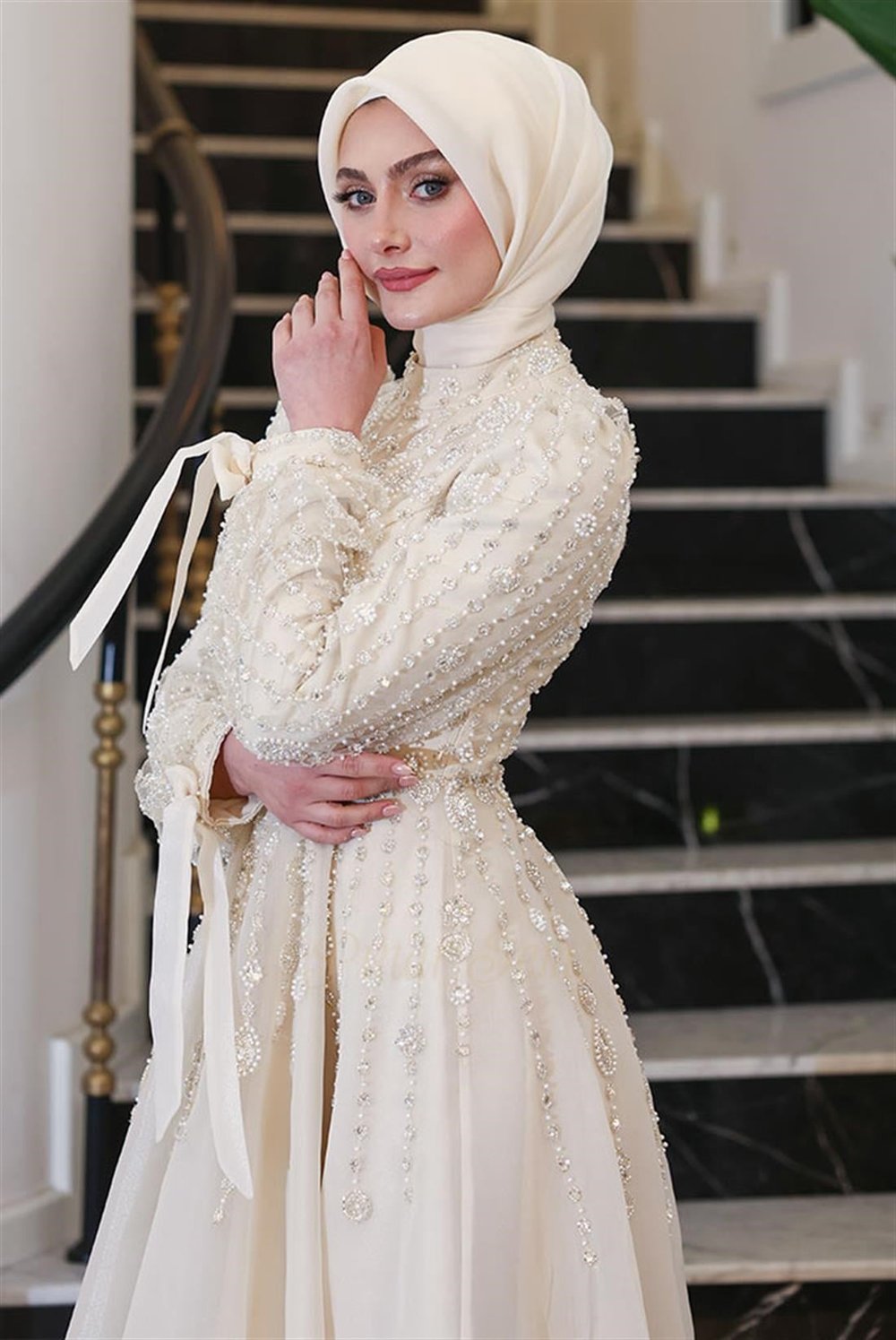 Pınar Şems Reyhan Abiye Gold