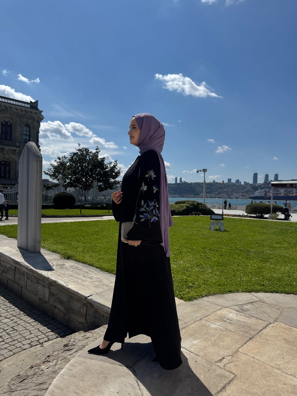 Gece Baharı El Boyaması Siyah Ferace