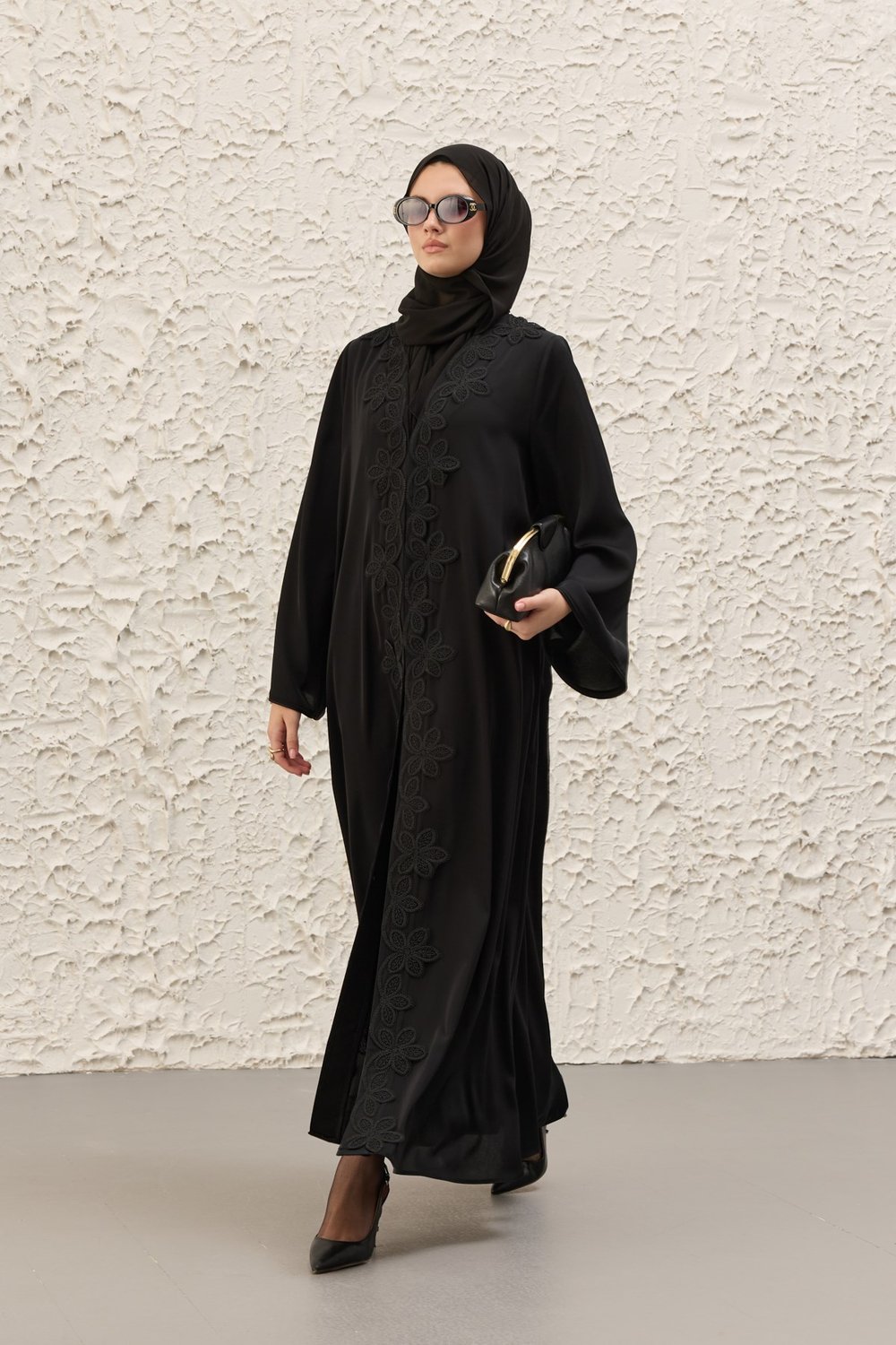 Güpür Detaylı Siyah Abaya