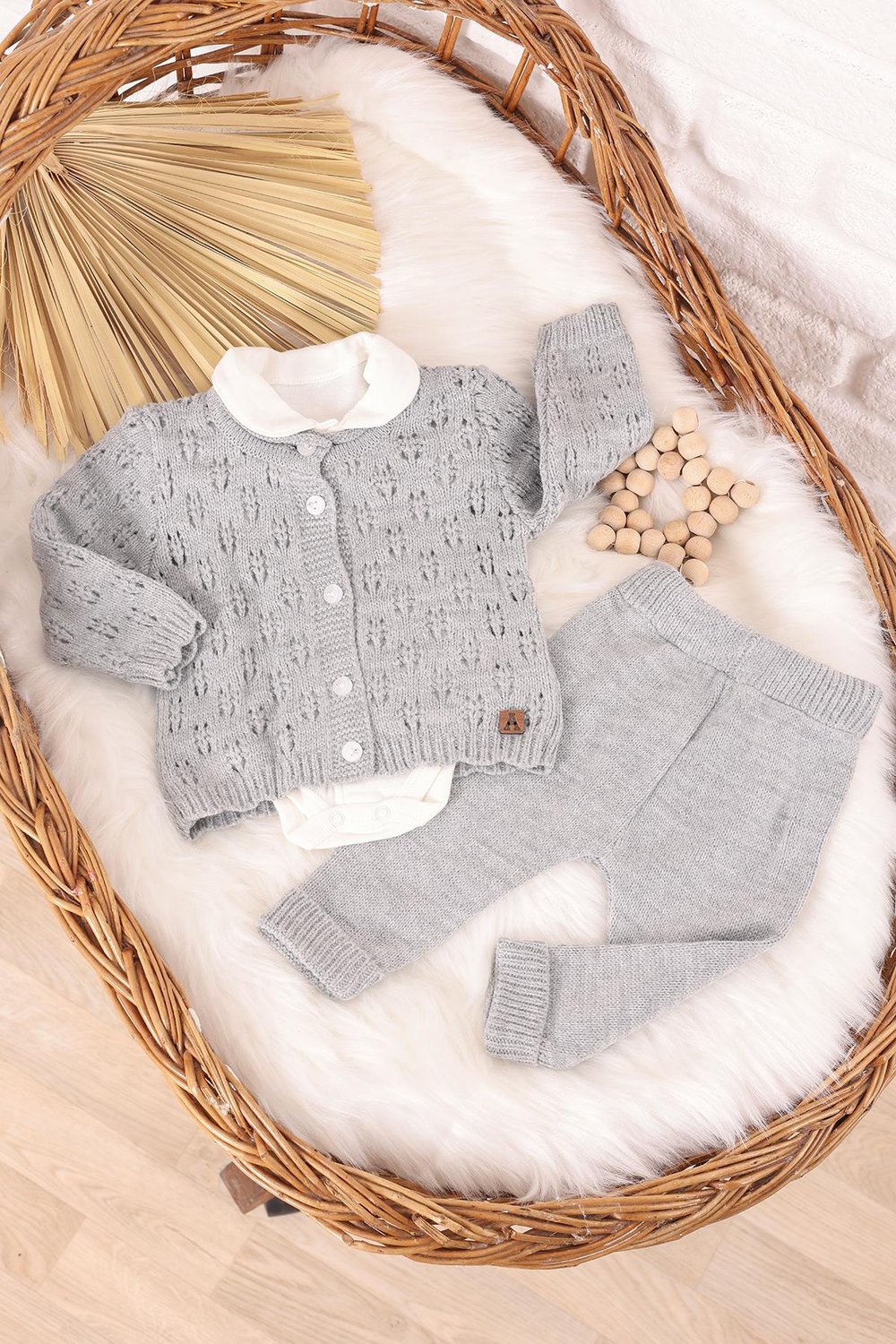 Erkek Bebek TakımGri Örme Triko Bebek 3'lü Takım - Erkek Bebek Body'li Kışlık Set