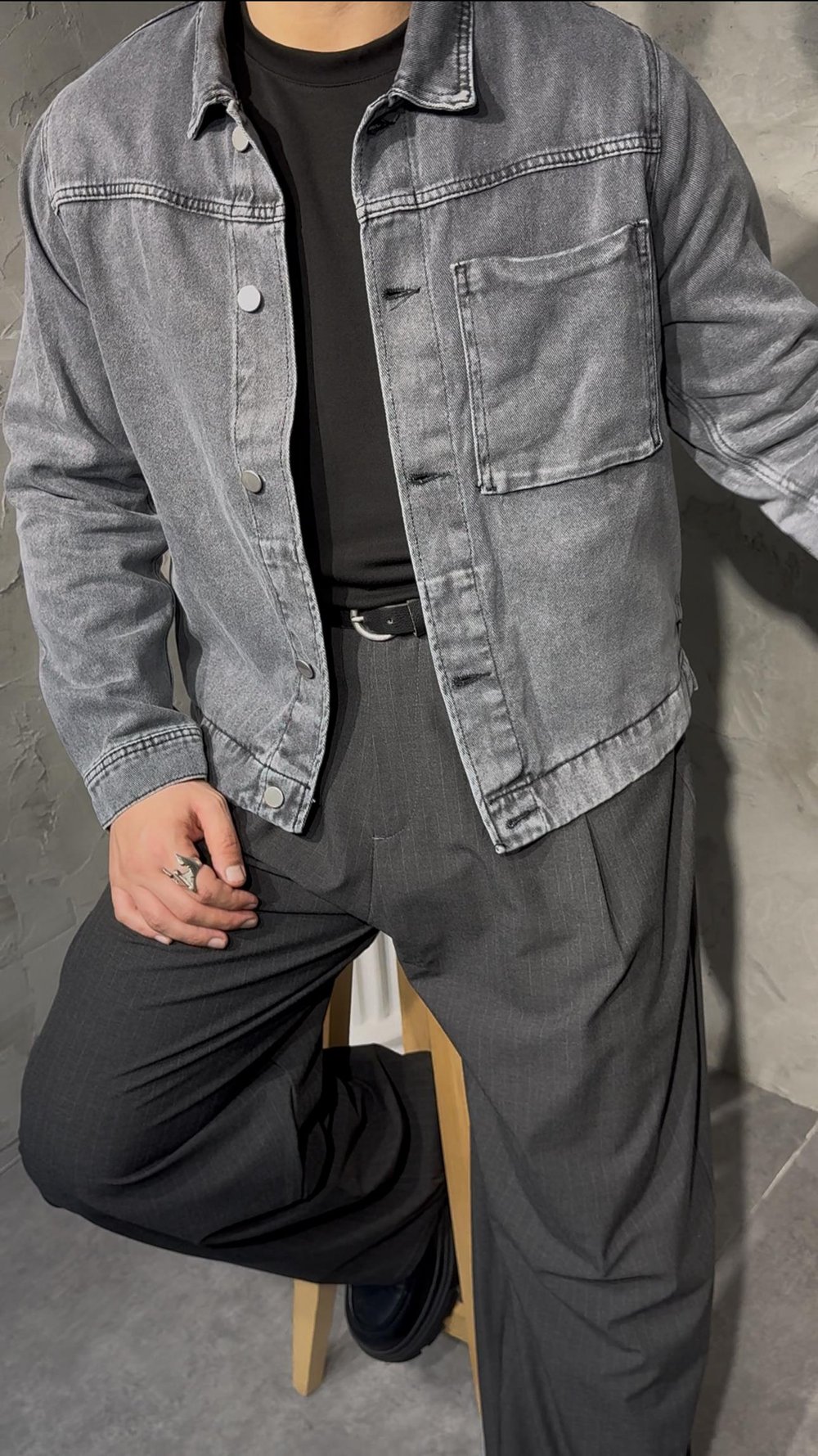 DENIM EFFECT CEPLİ OVERSHİRT KOT CEKET ( KOYU TAŞ GRİ )
