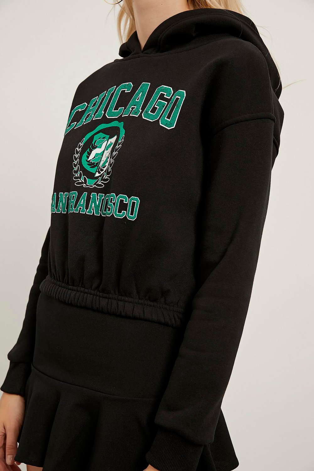 Chıcago Baskılı Şardonlu Crop Bayan Sweat Siyah