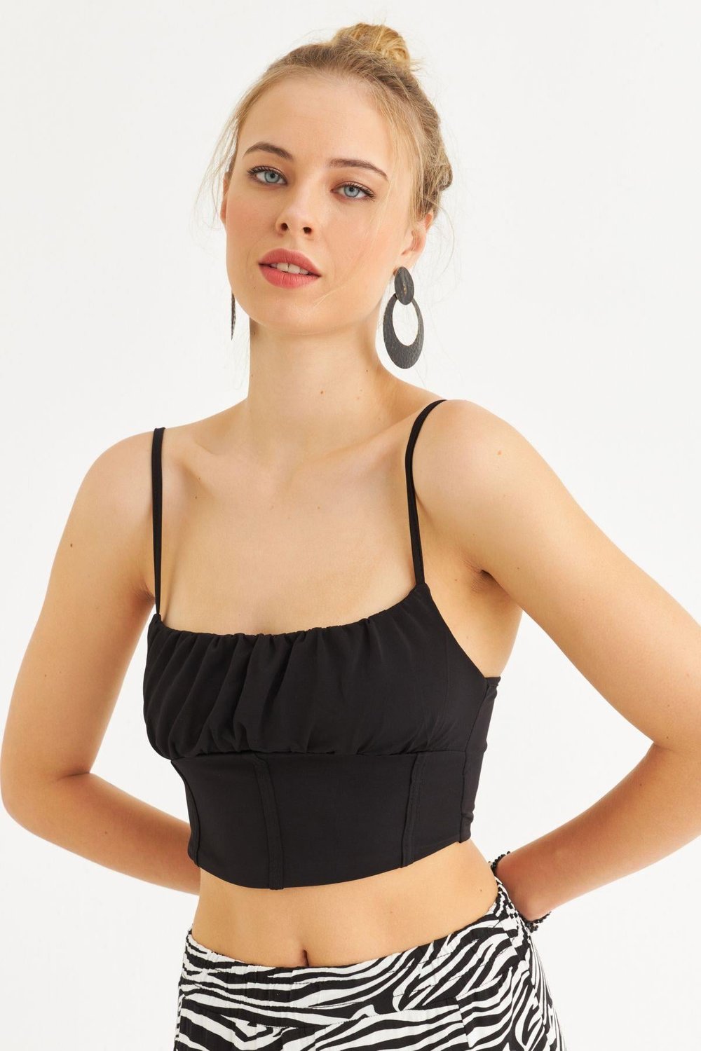 Kadın Siyah Crop Bluz ZH259