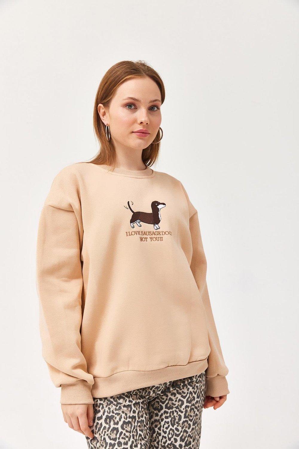 Bej Nakışlı Şardonlu Sweatshirt