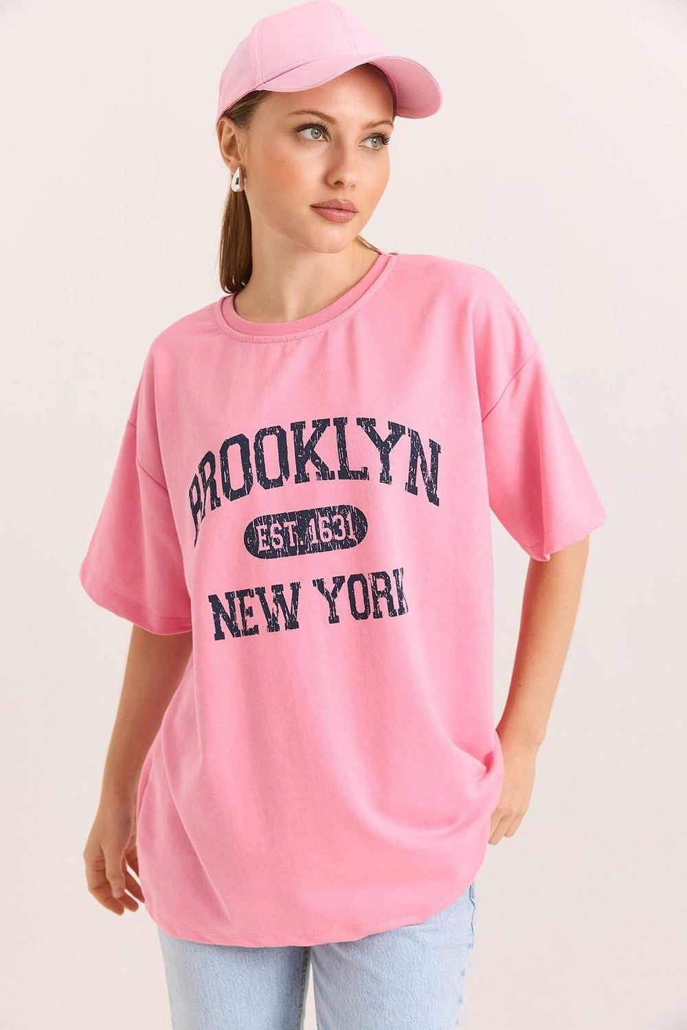 Pembe Brooklyn Baskılı Oversize Tişört