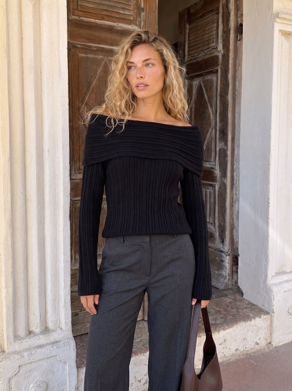 Siyah Degaje Yaka Triko Kazak