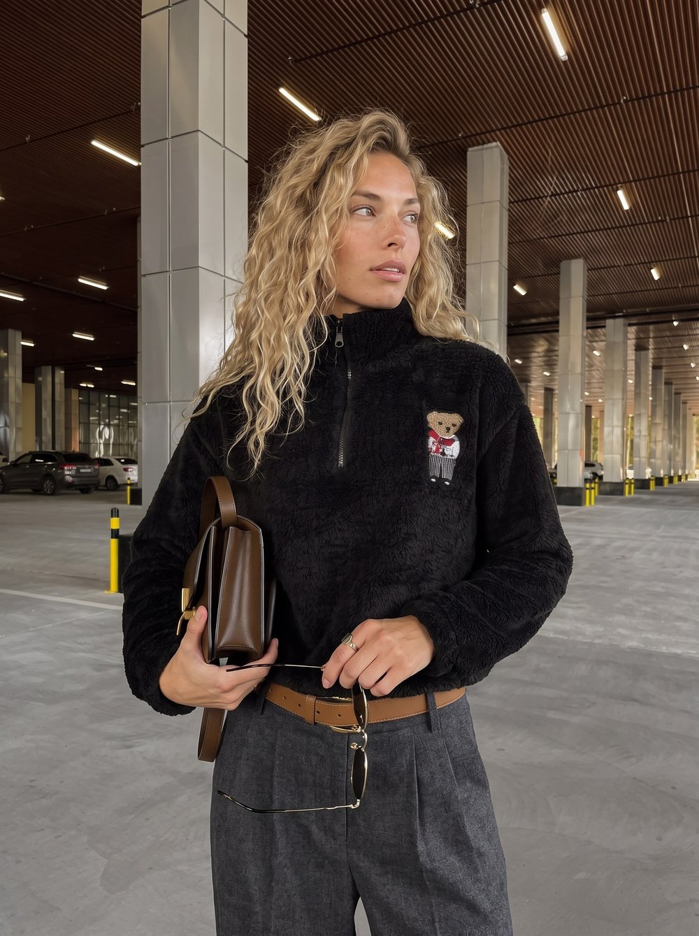 Siyah Nakışlı Welsoft Fermuarlı Sweatshirt