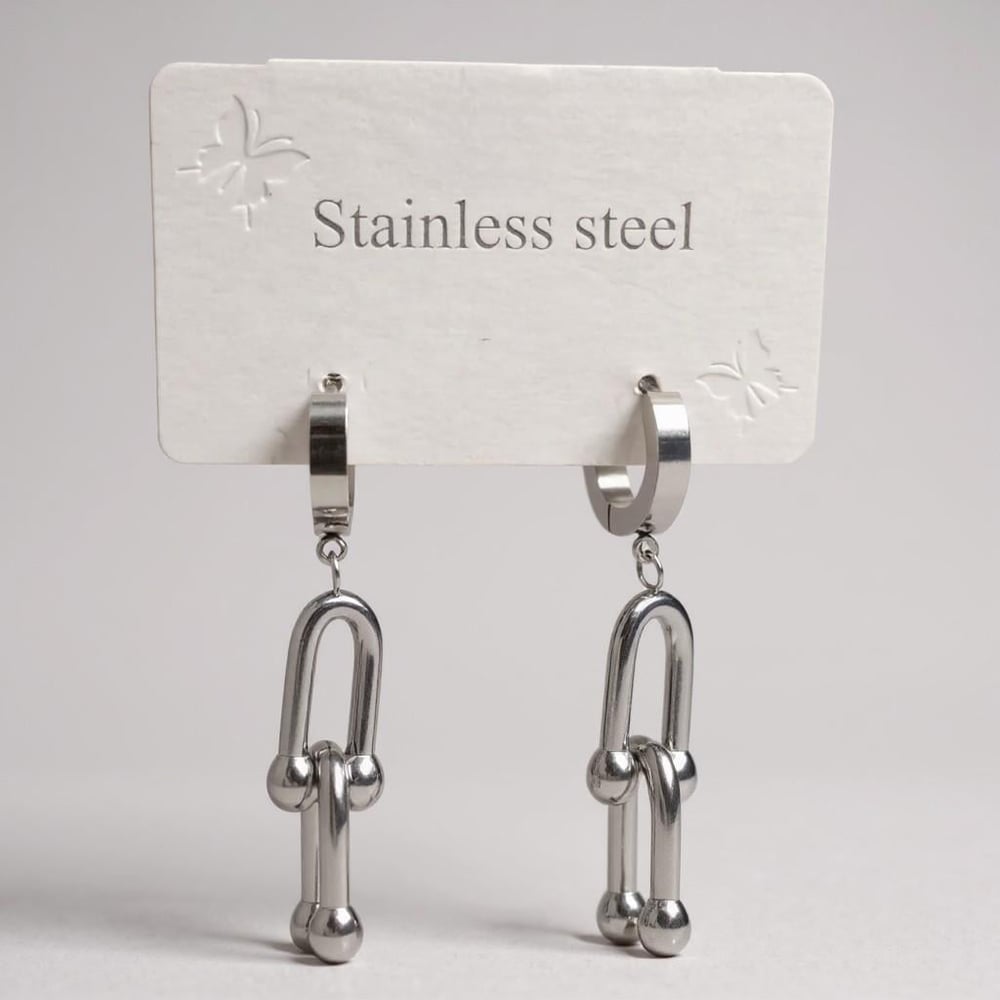 Çelik Silver Marka Model Sallantılı Küpe