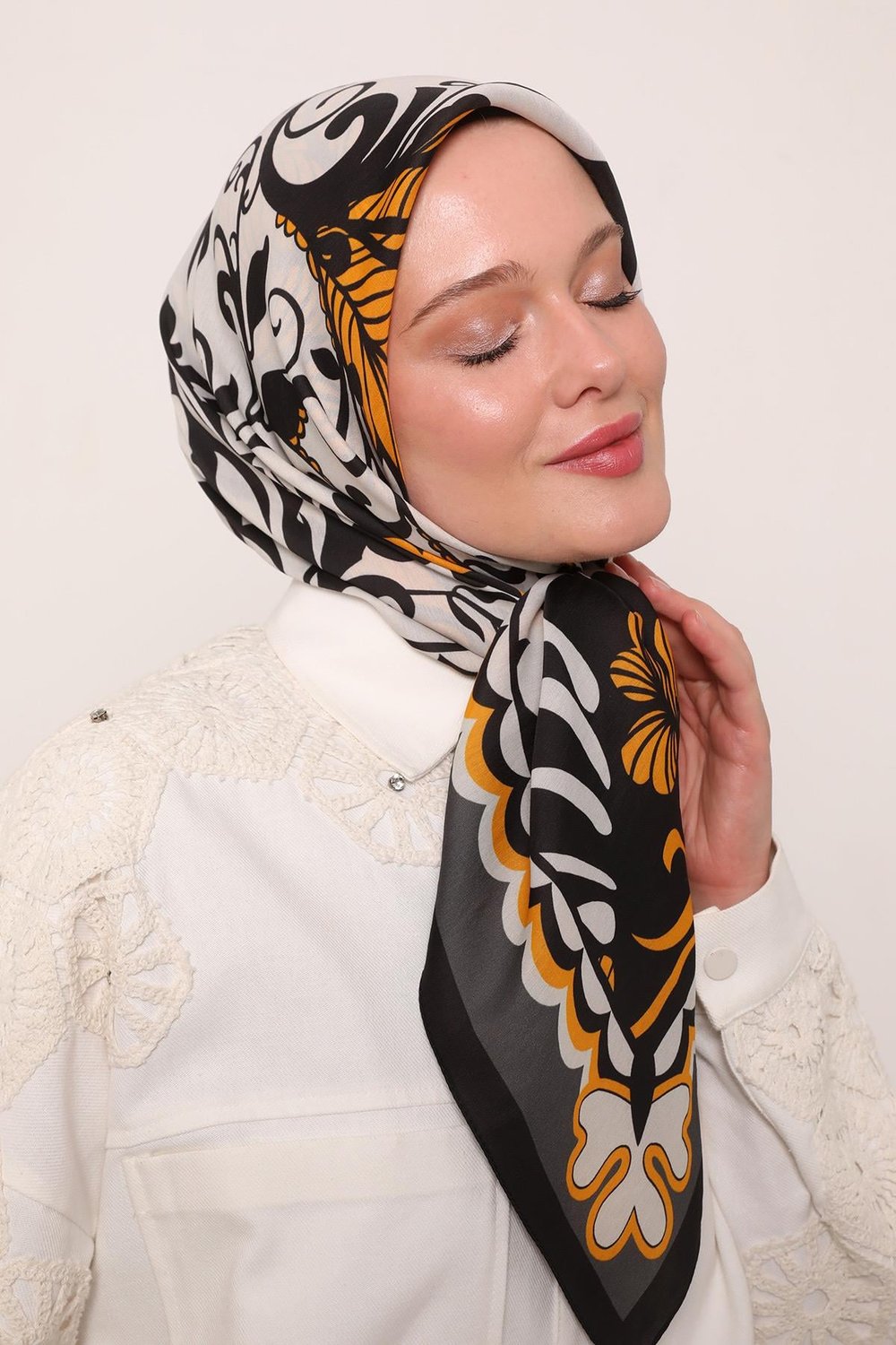 Flora Eşarp | Ayaz Siyahı