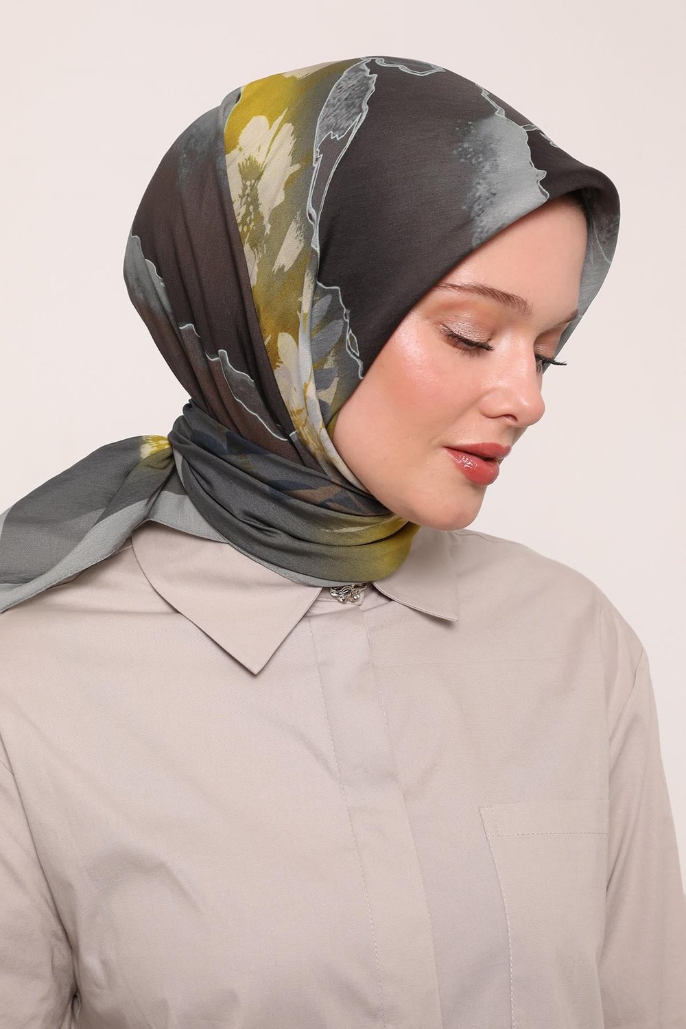 Flora Eşarp | Duman