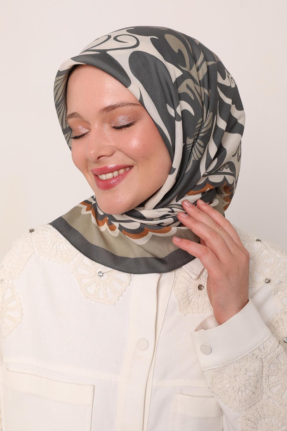 Flora Eşarp | Gizemli Haki