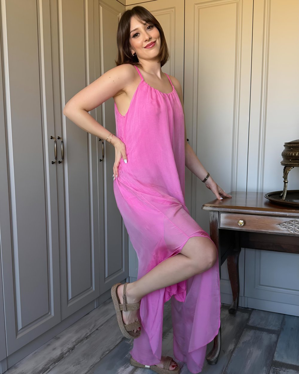Pembe İp Askılı İpek Elbise