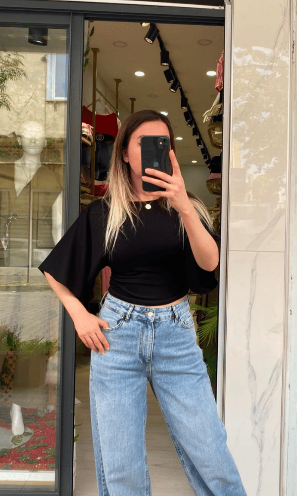Siyah Belden Oturtmalı Yarasa Kol Bluz