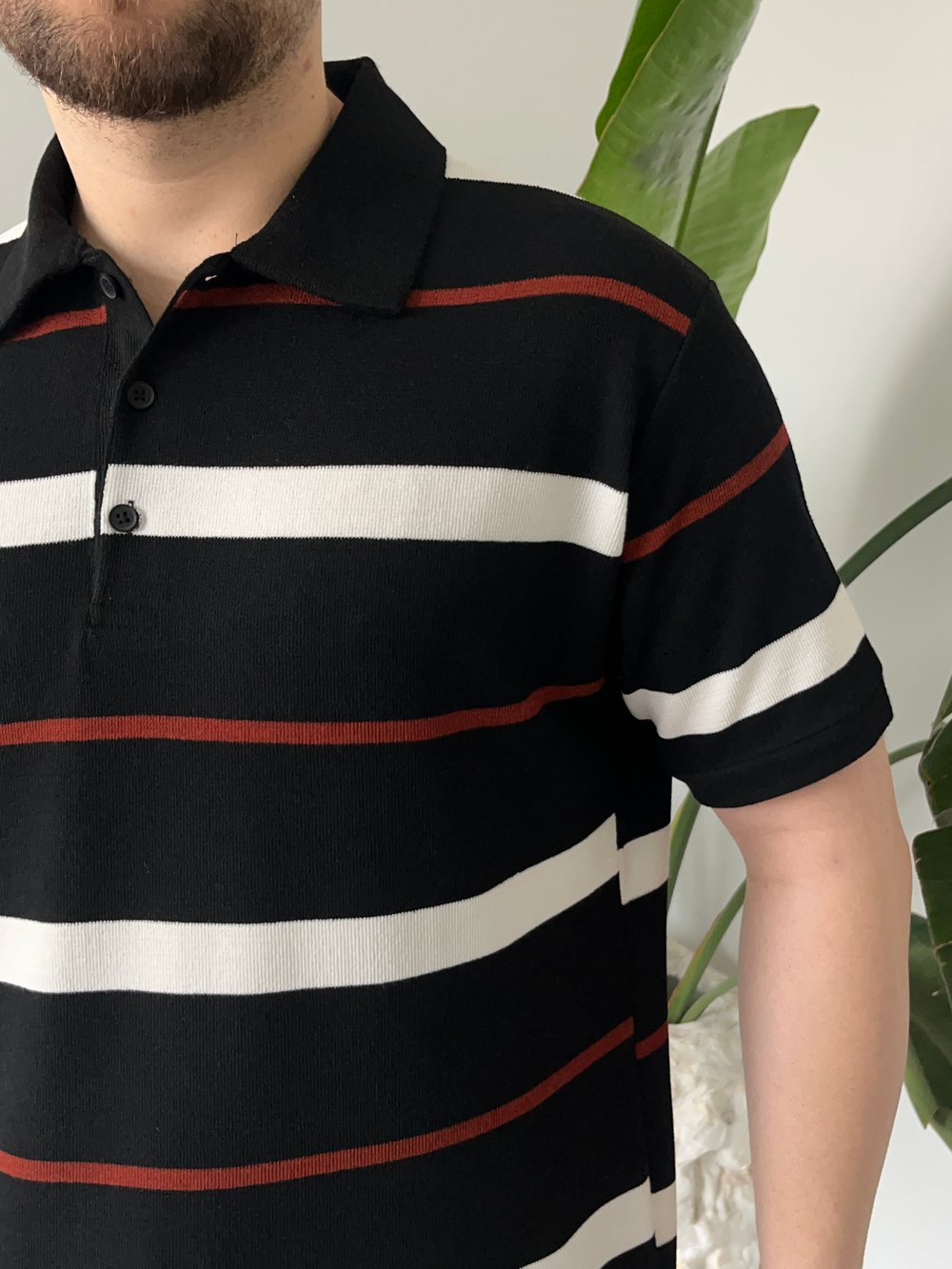 Basic Siyah Çizgi Detaylı Tişört 
