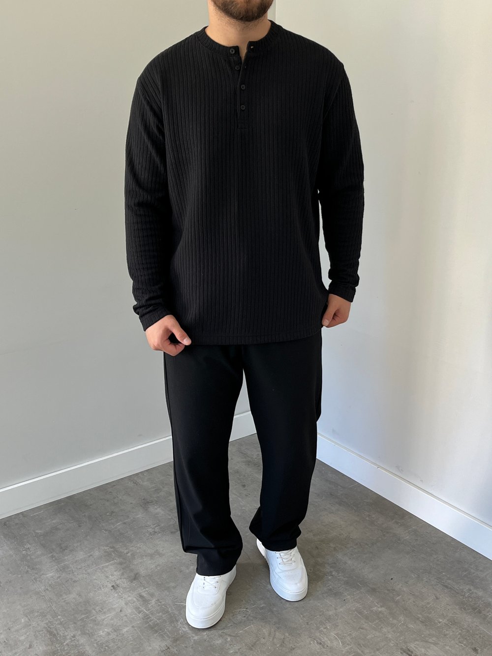 Düğmeli Fitilli İnce Sweatshirt Siyah