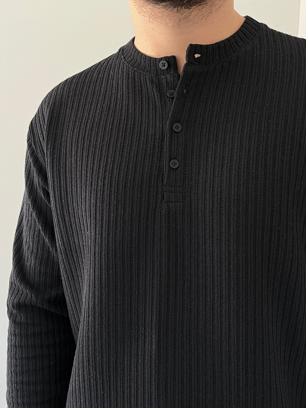 Düğmeli Fitilli İnce Sweatshirt Siyah