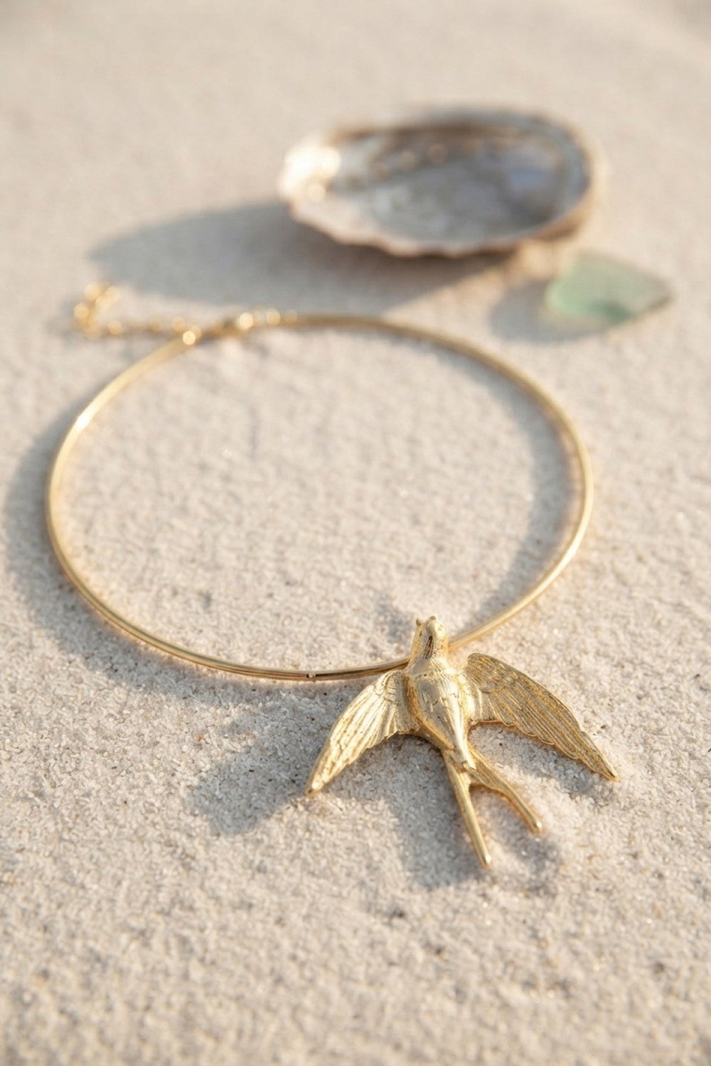 Kırlangıç Model Gold Renk Choker Kadın Kolye