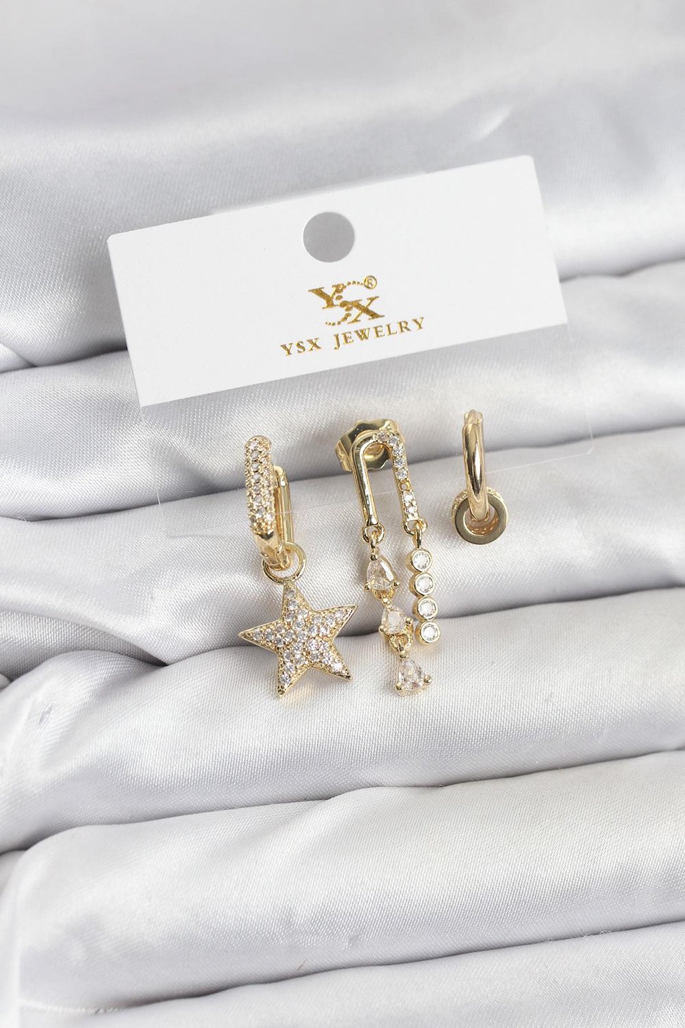 Pirinç Gold Renk Zirkon Taşlı Yıldız Vintage Model YSX Trio Küpe Seti