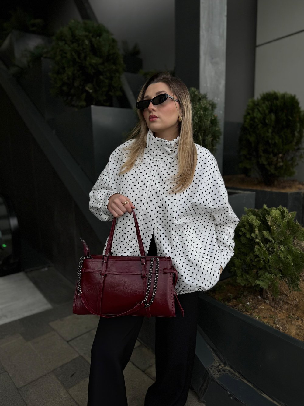 Bordo Zincirli Mathilda Geniş Omuz Çanta