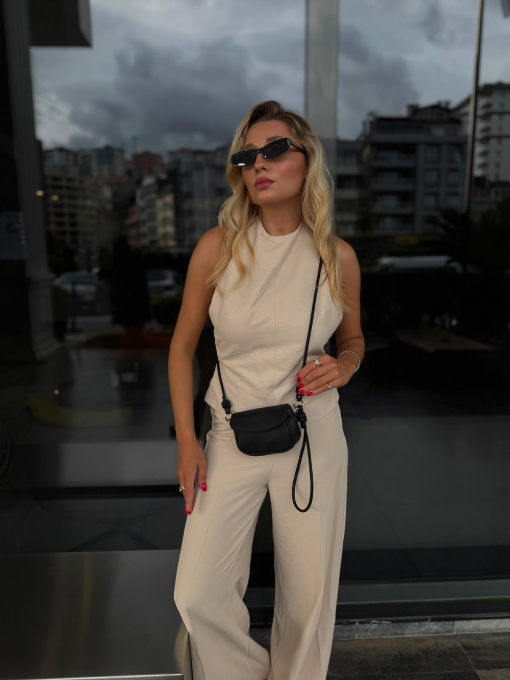 Siyah  Ayarlanabilir Düğüm Detaylı Mercy Mini Çanta