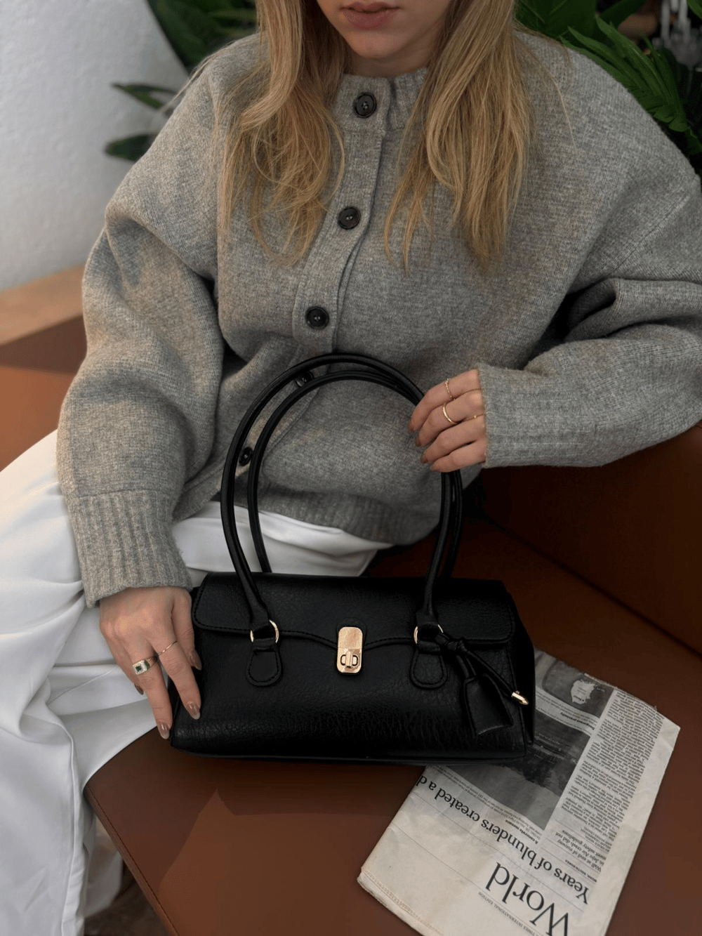 Siyah Mango Model Baget Verona Çanta