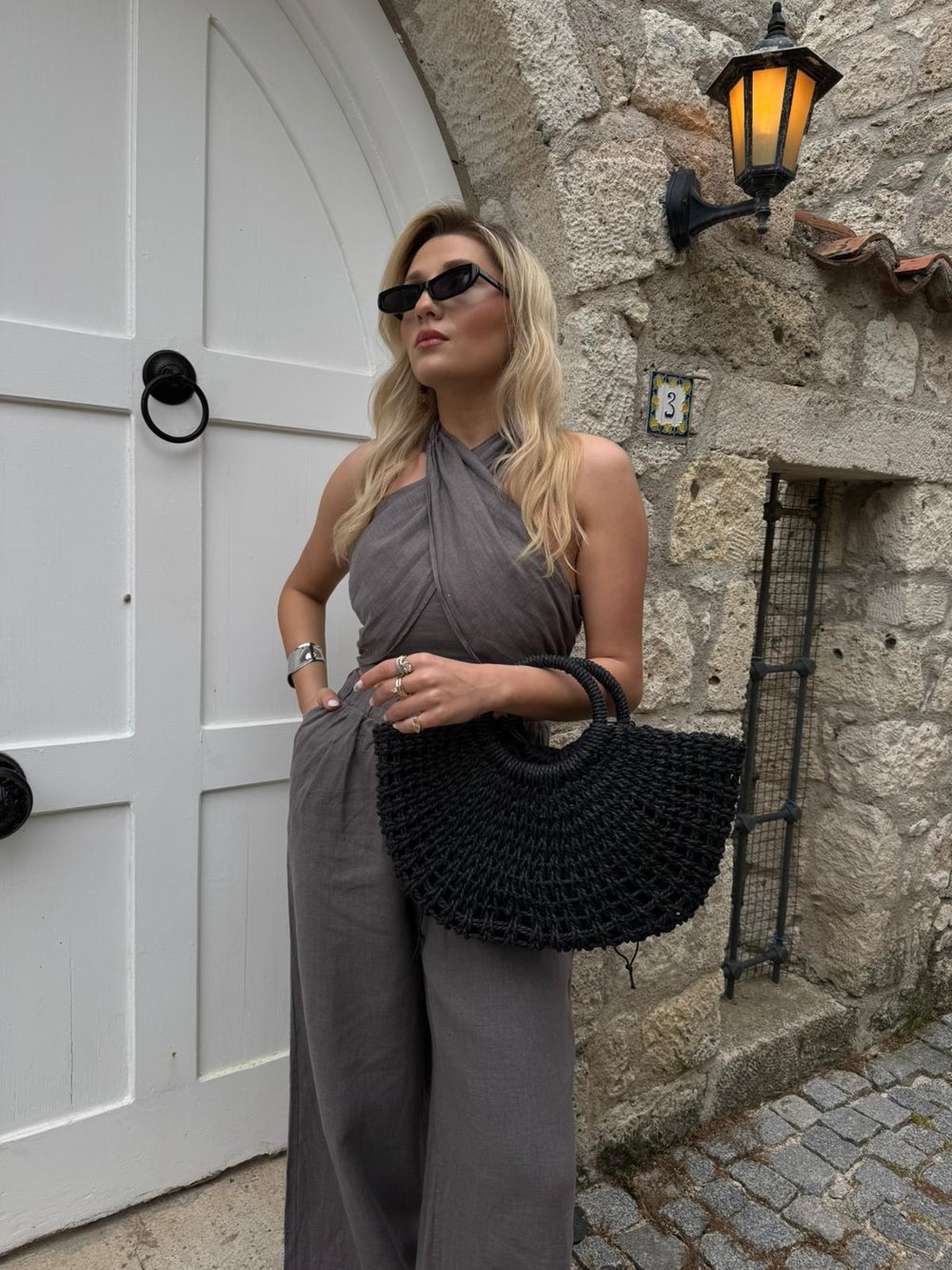 Siyah Oval Charlotte Hasır Çanta