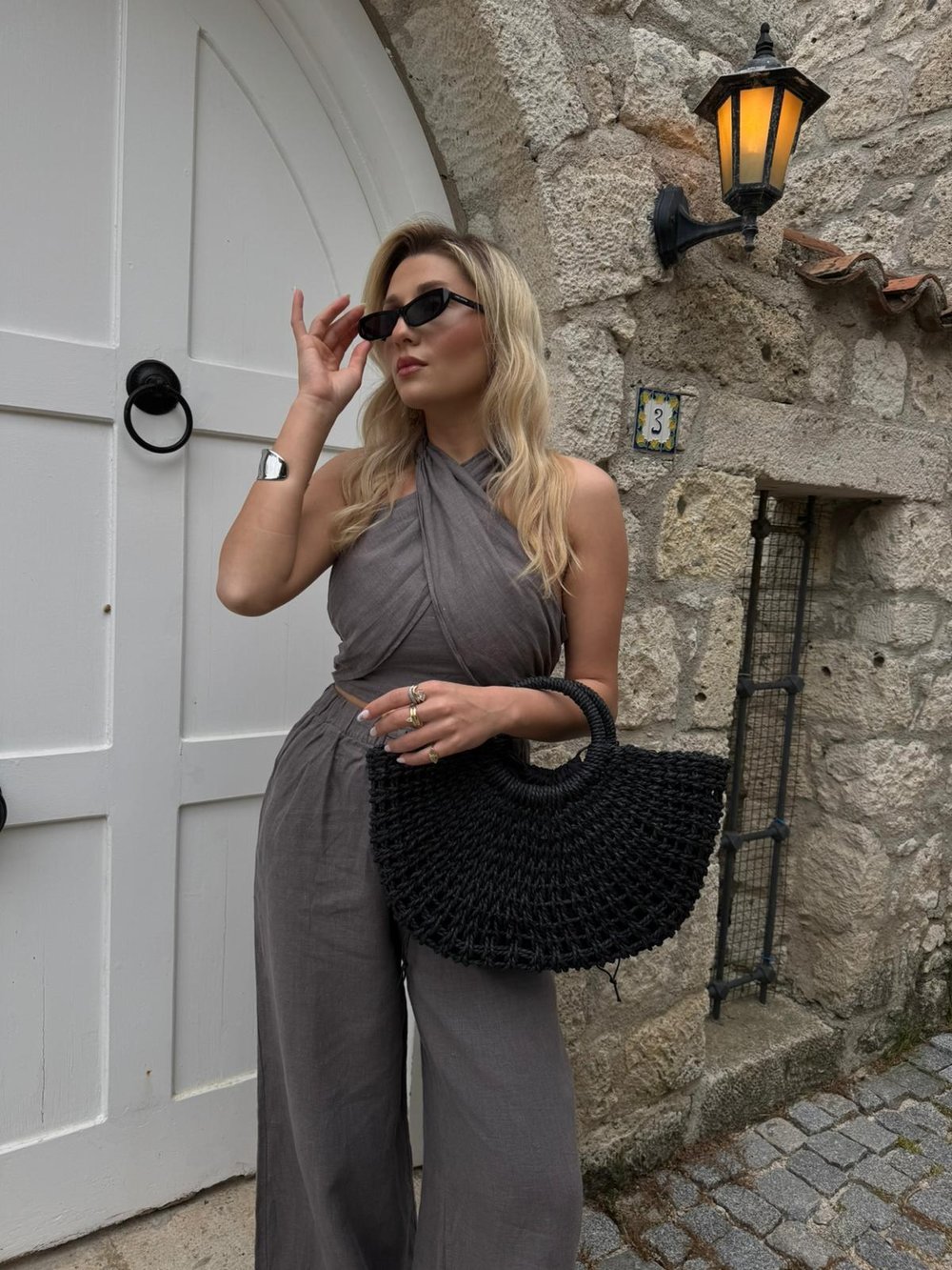 Siyah Oval Charlotte Hasır Çanta