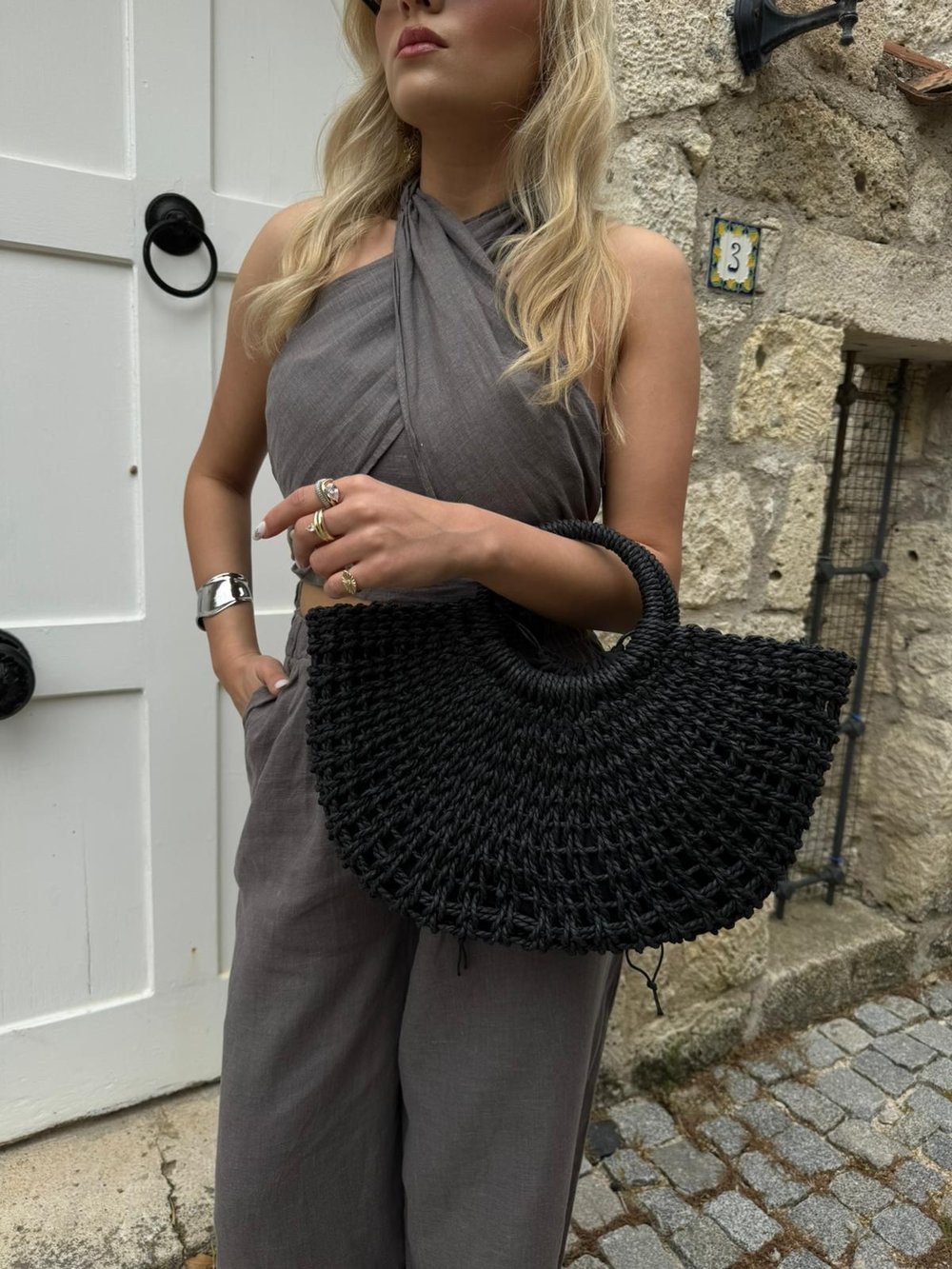 Siyah Oval Charlotte Hasır Çanta