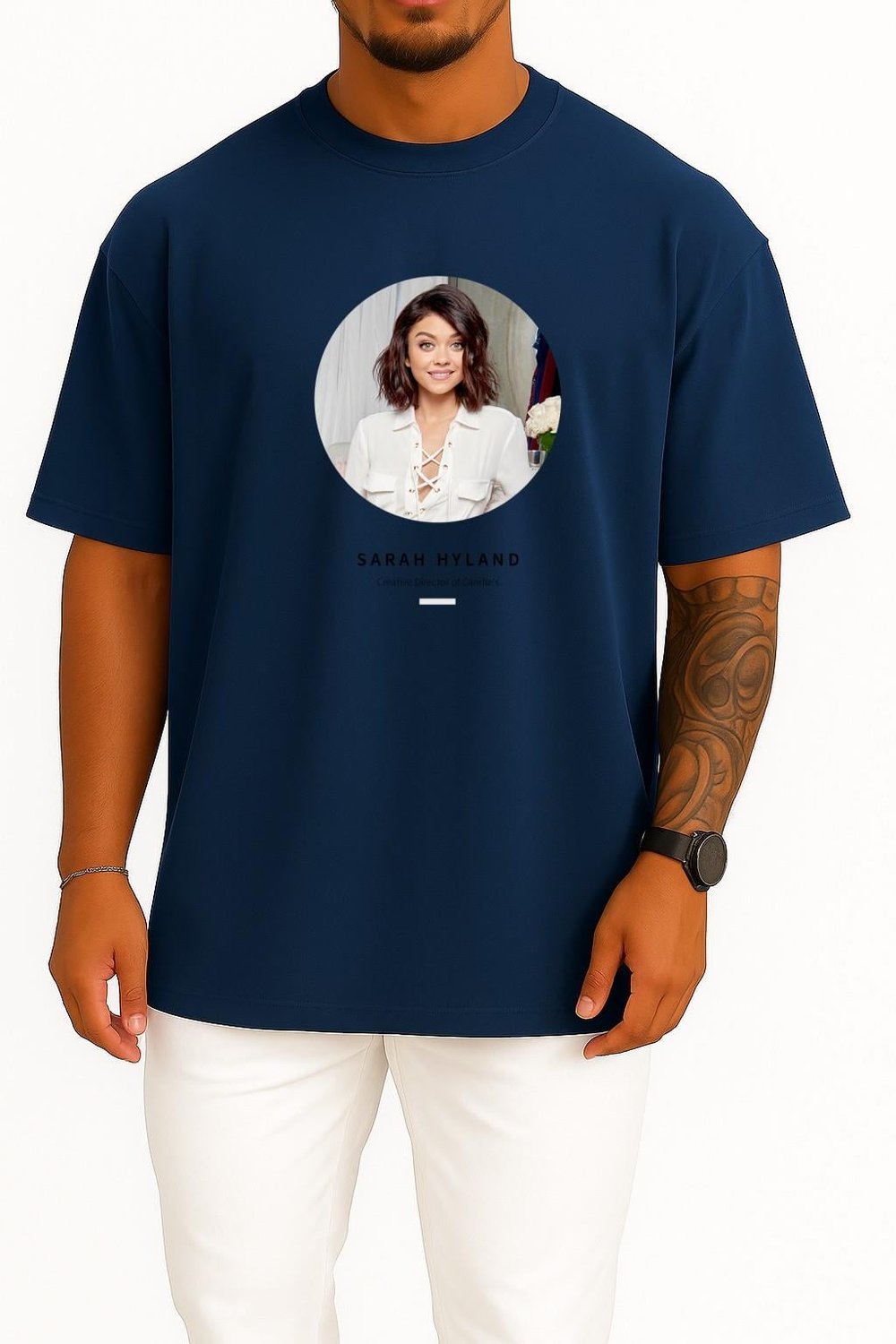 oversize-sarah-hyland-modern-family-ha-7cefe7.jpg