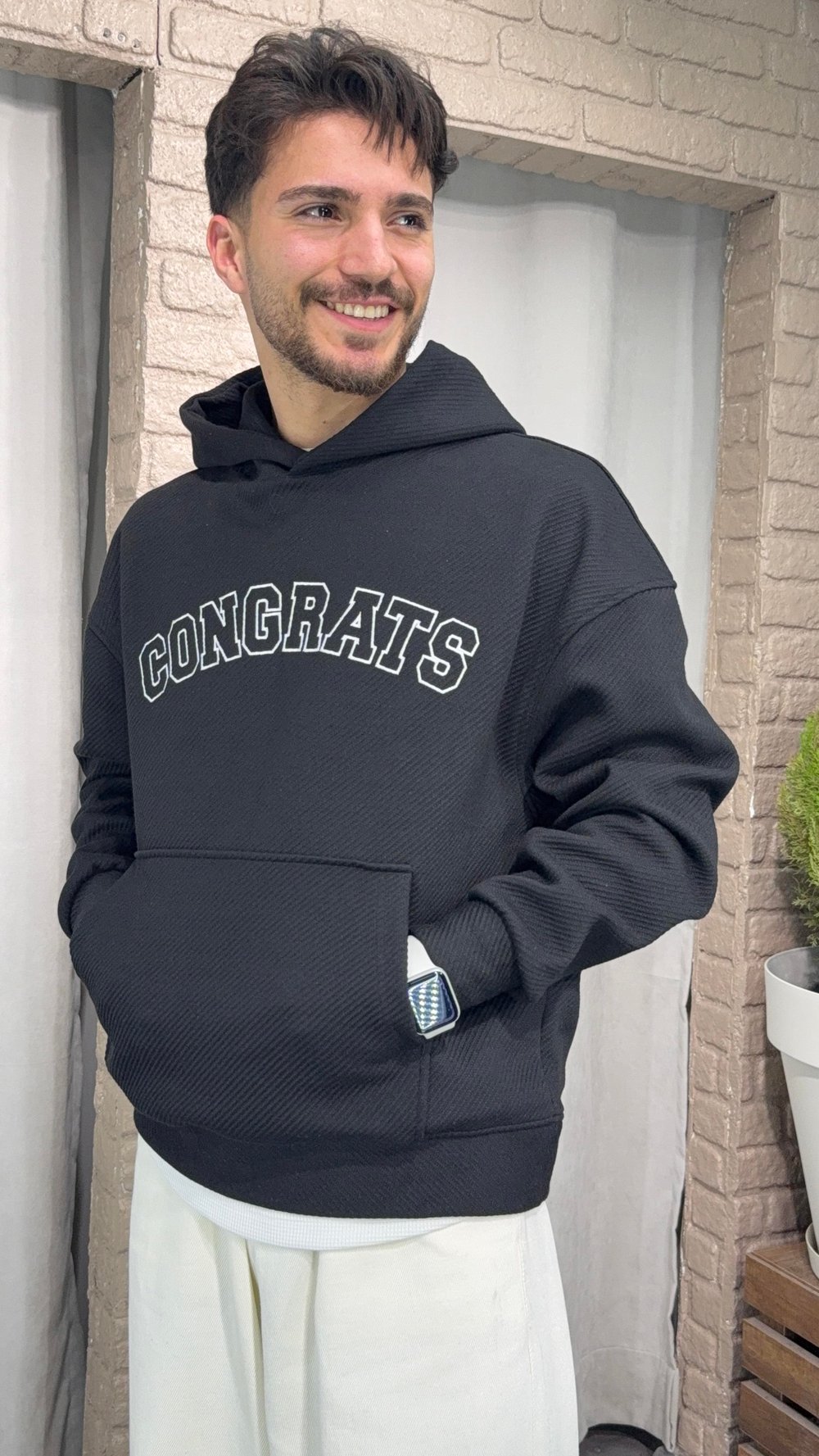 Kapüşonlu Nakış Detay Sweatshirt