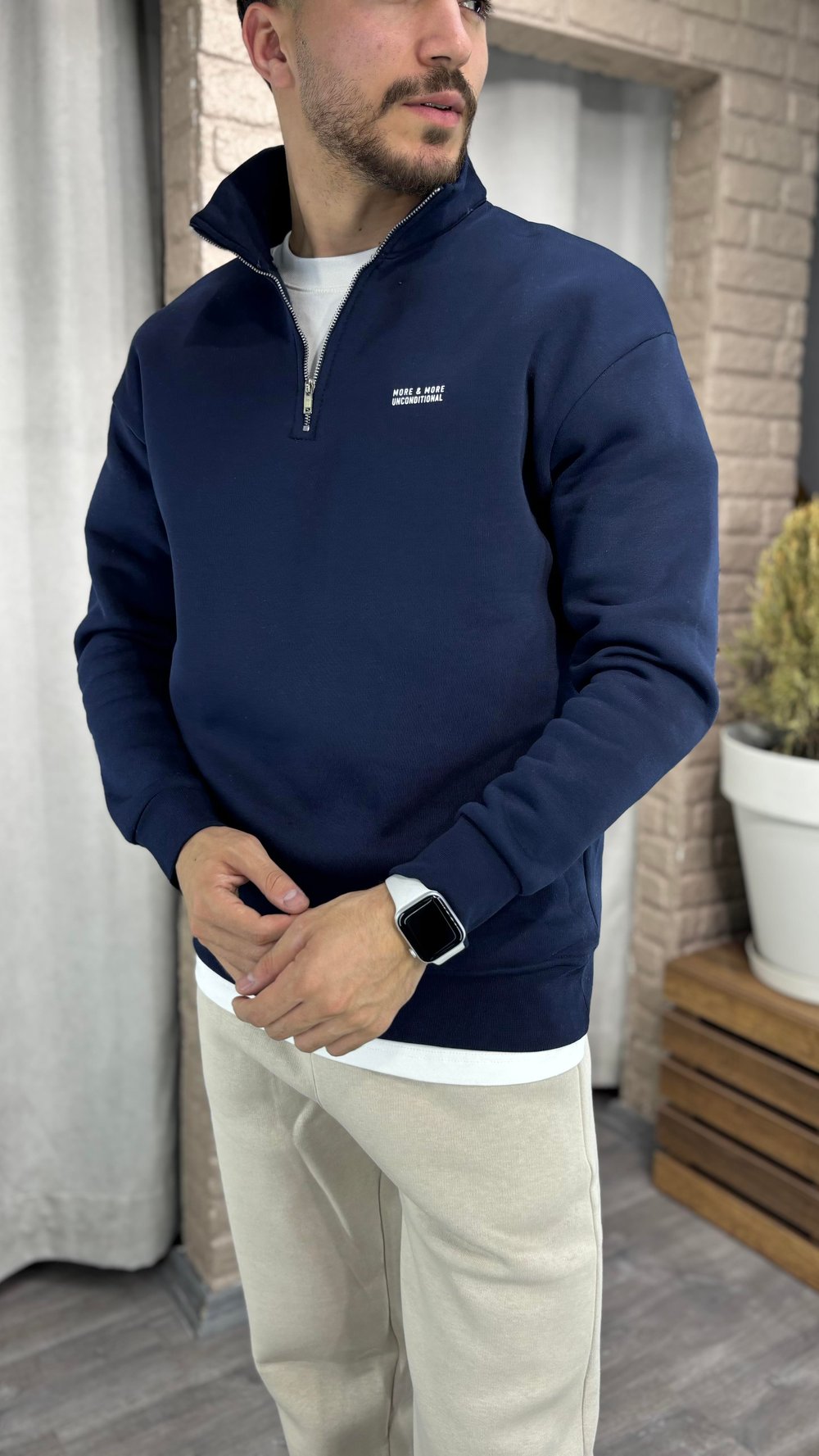 Yarım Fermuarlı Şardonlu Sweatshirt