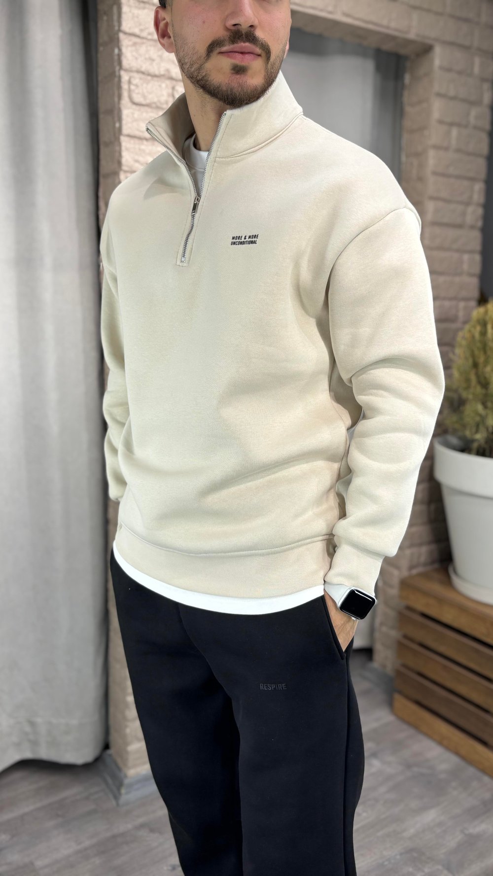 Yarım Fermuarlı Şardonlu  Sweatshirt