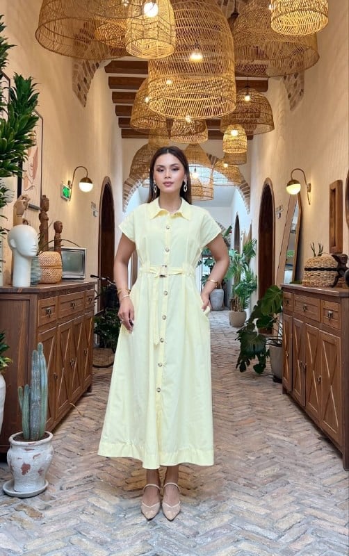 3976-Sarı Kemer Detaylı Cepli Elbise