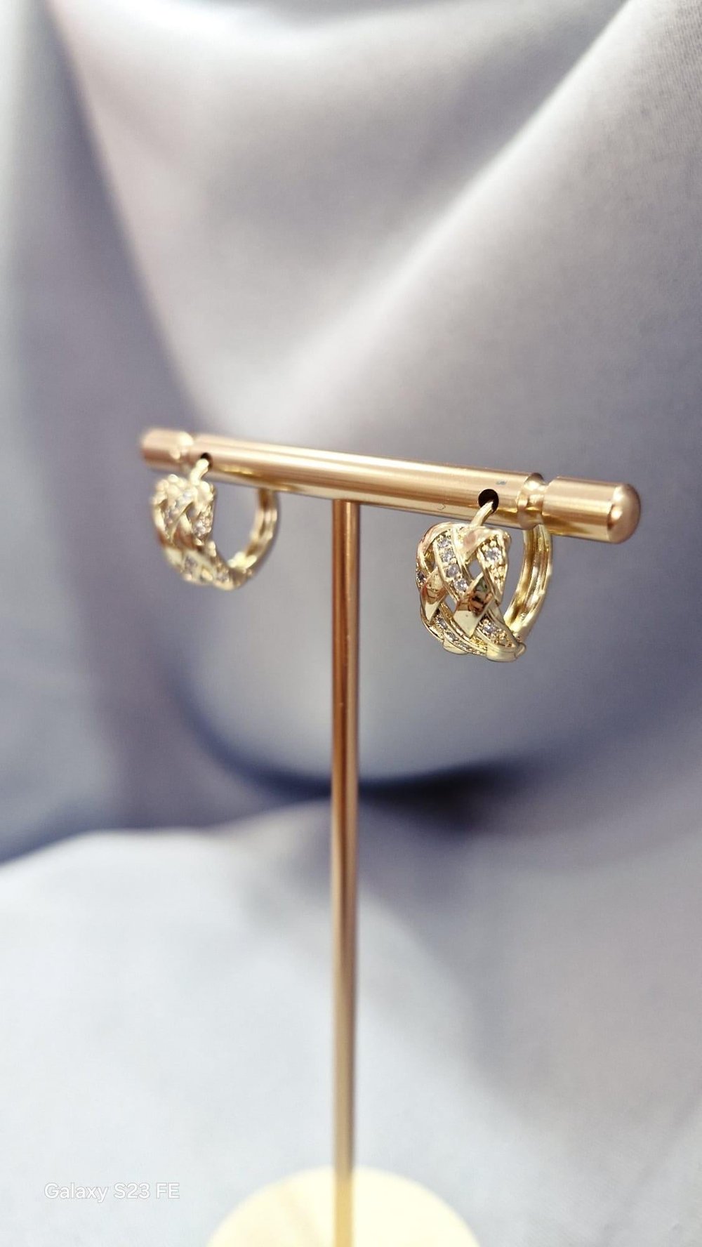 HASIR 14 K.  ZIRKONTAŞLI KÜPE