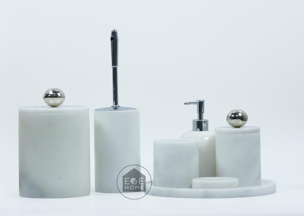 DEKORAFİT BEYAZ MERMER 7 PARÇA BANYO SETİ GÜMÜŞ DİSKO TOPU