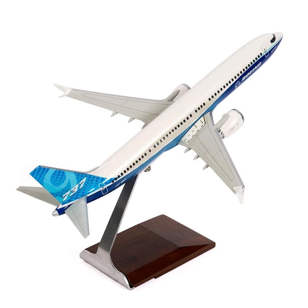 Pacmin - Boeing Unified 737 MAX 9 1:100 Model