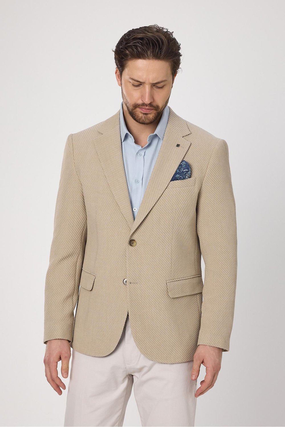 Sandeo Erkek Bej Diagonel Desenli Esneyen Kumaş Likralı Blazer Ceket