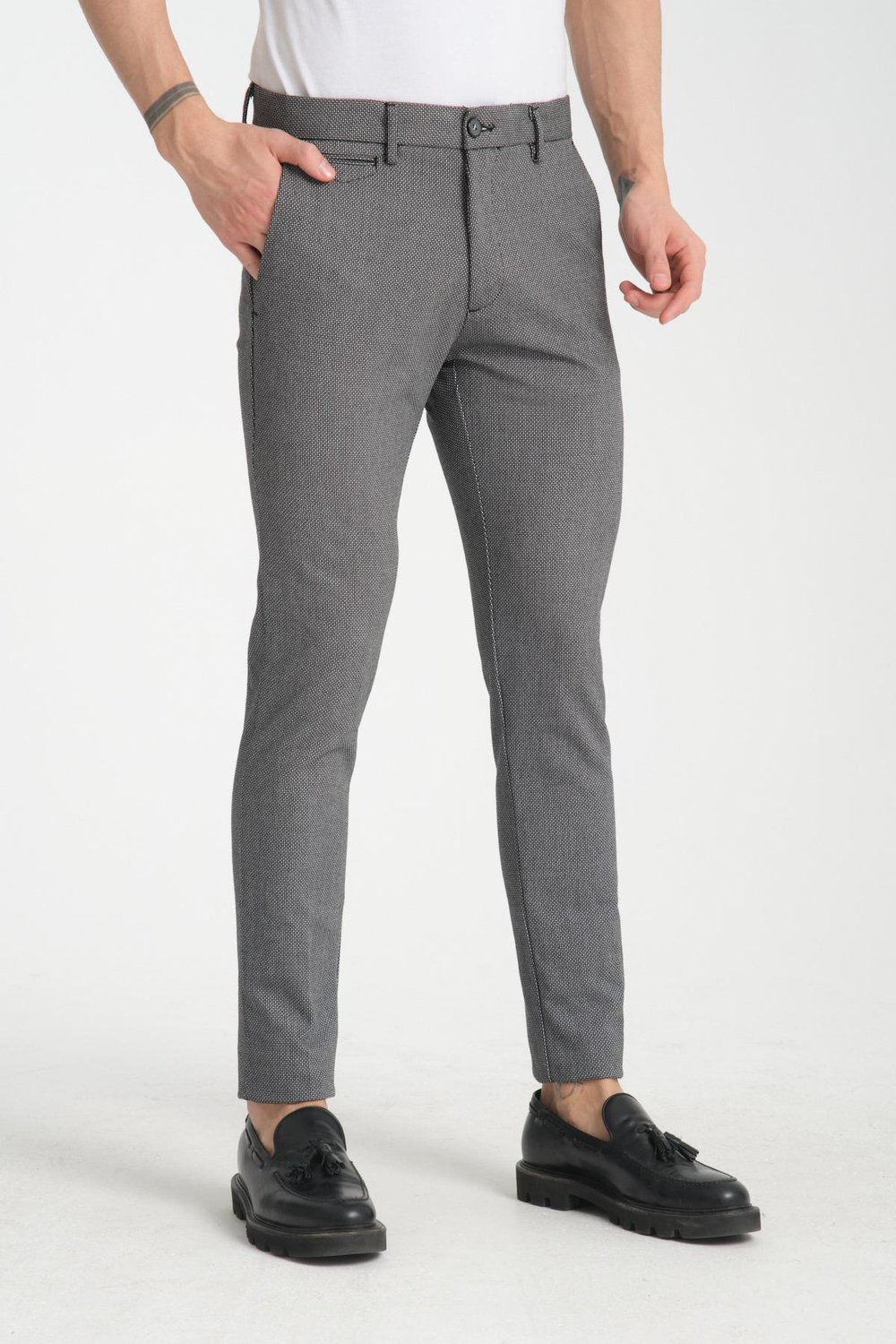 Siyah-Gri Desenli Erkek Kalın Yandan Cepli Klasik Bel Slim Fit Chino Pantolon
