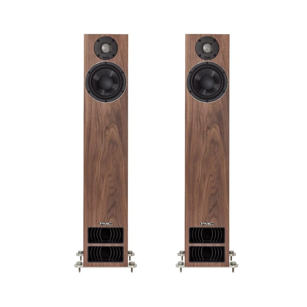 twenty5.24i (Walnut)