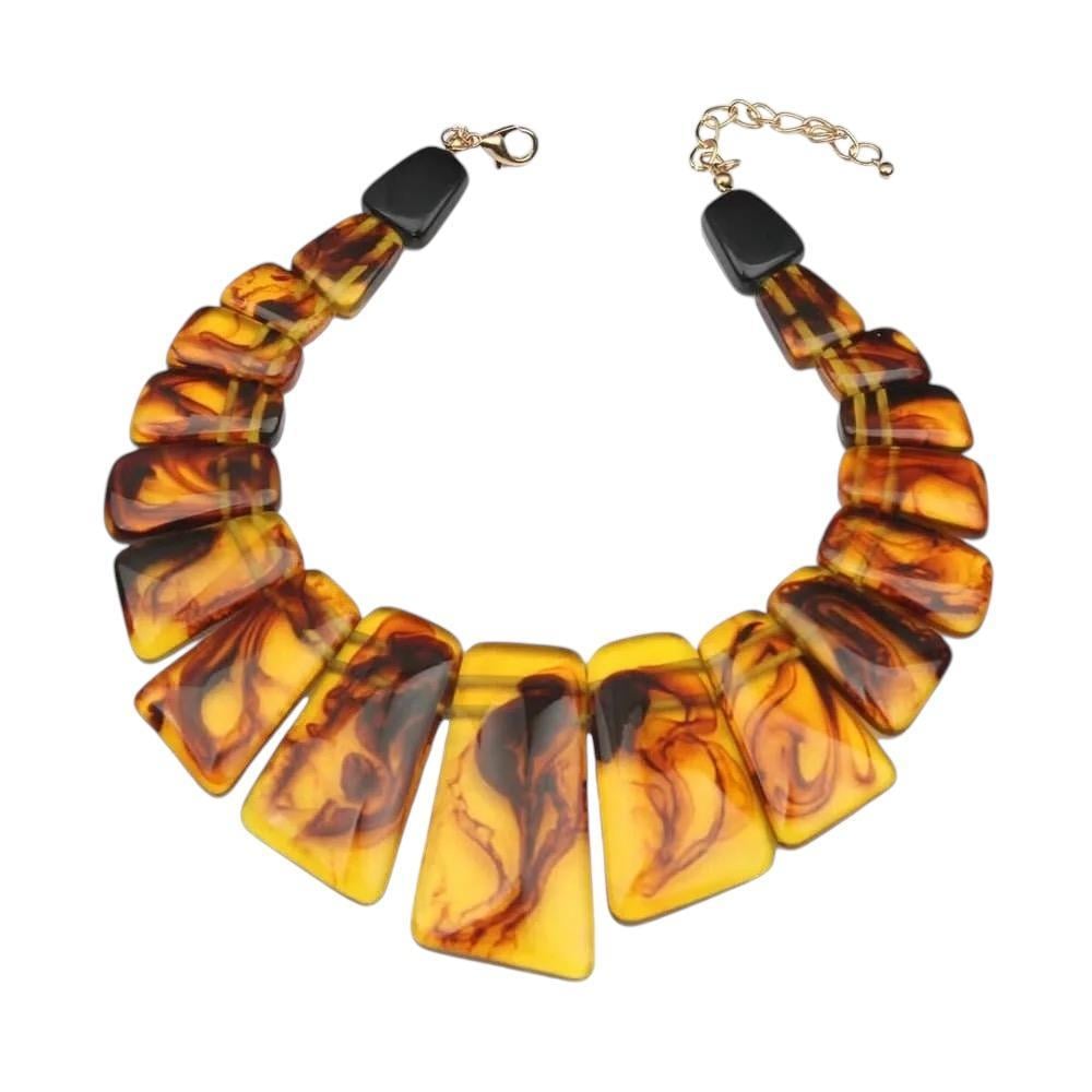 Kehribar Görünümlü Akrilik Kolye