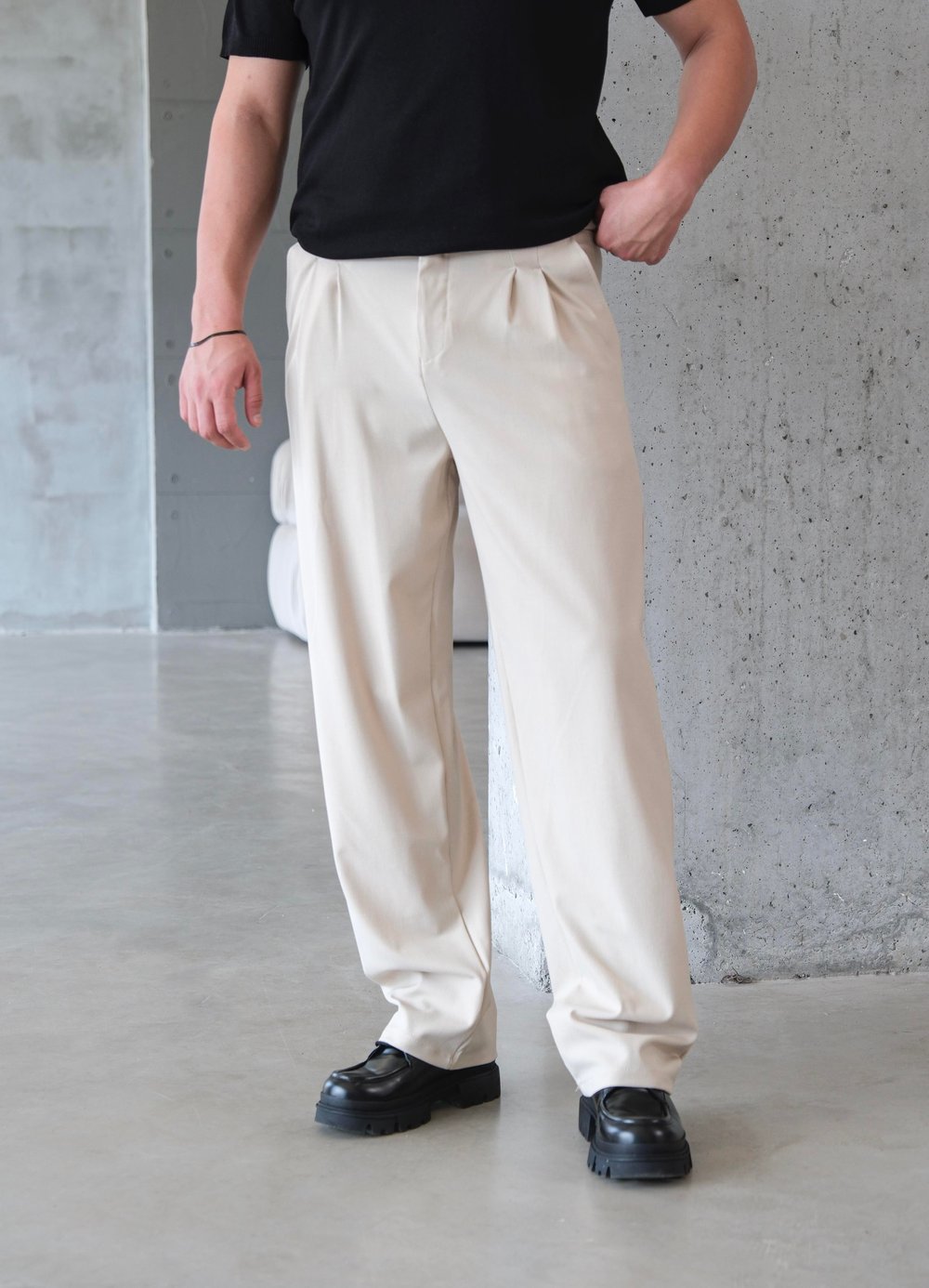Bej Pileli Baggy Kumaş Pantolon