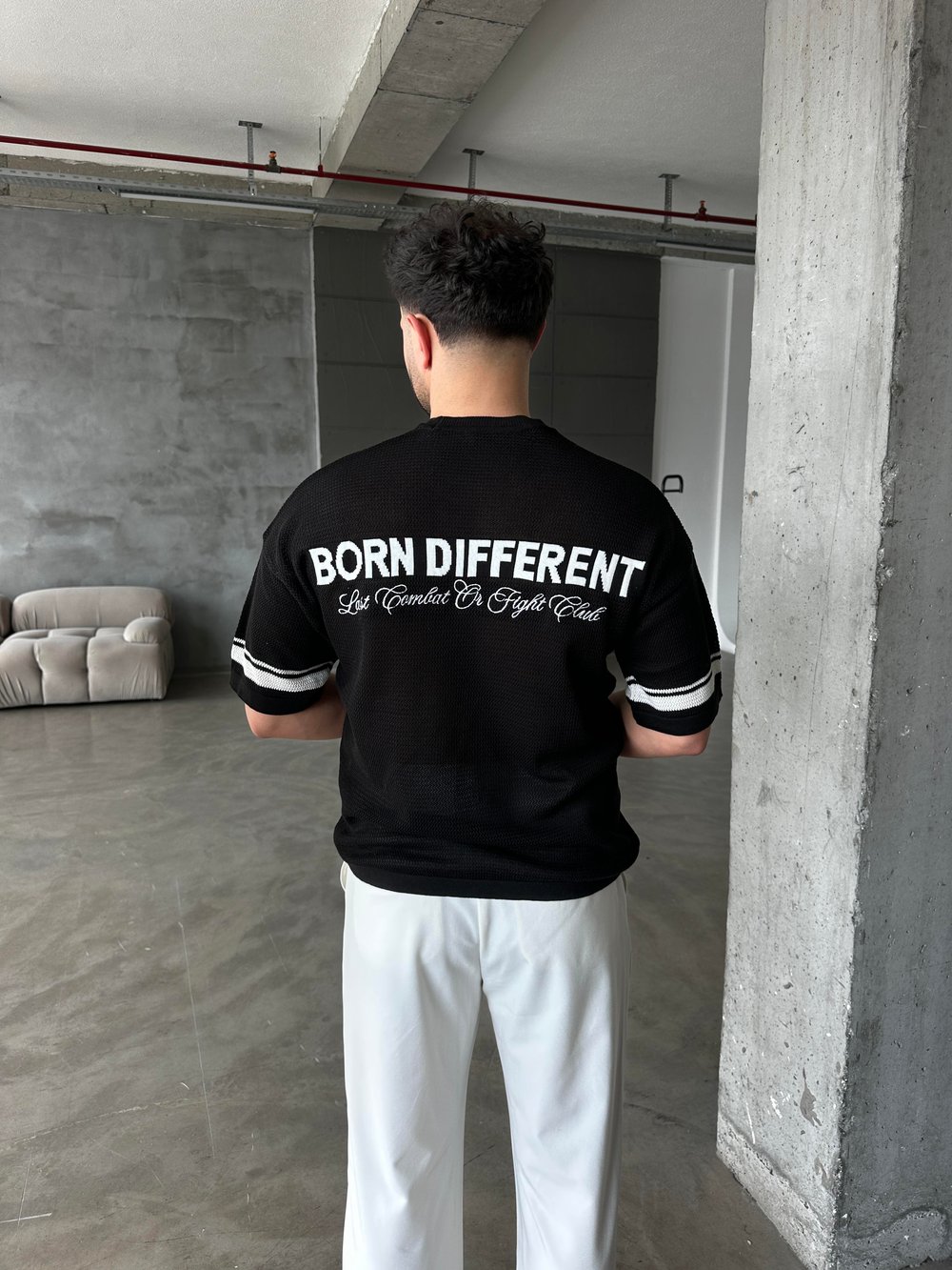 Siyah Born Nakışlı Örme Kısa Kol T-Shirt