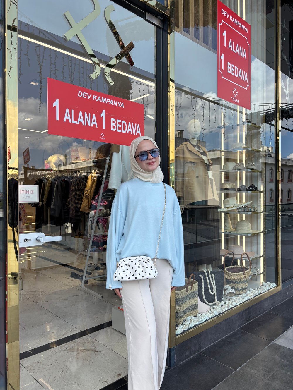 AÇIK MAVİ SWEETSHIRT