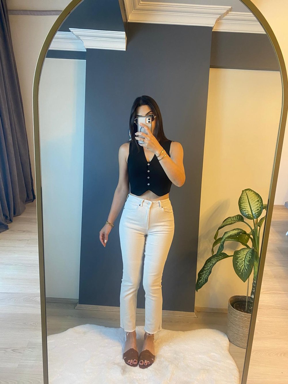 EKRU MOM KESİK PAÇA JEAN
